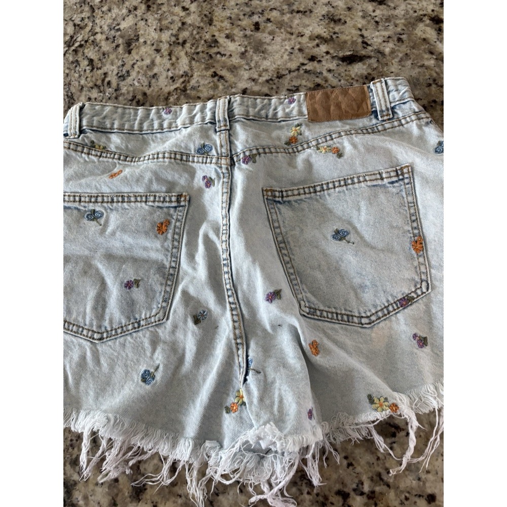 Cotton On Women's High Mom Denim Shorts size 12. Embroidered flowers, distressed - Picture 6 of 10